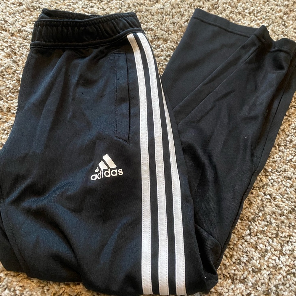 Kids adidas’s sweatpants